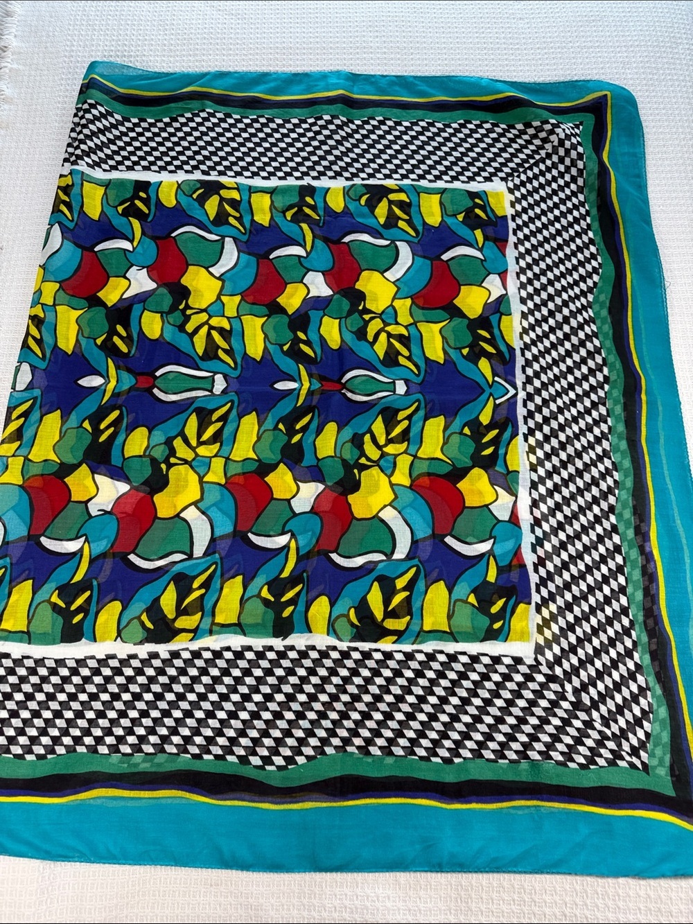 Colorful cotton scarf with geometric print made in India